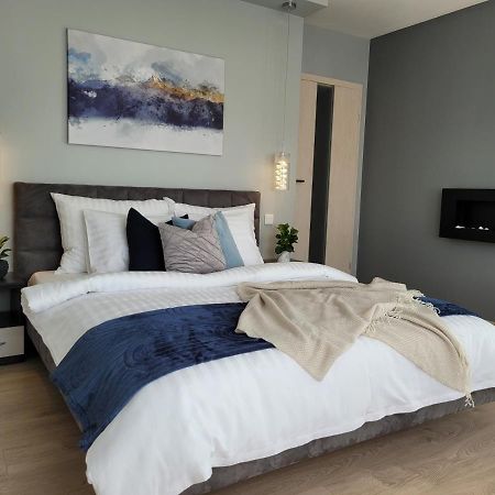 Apartament Penthouse Z Widokiem Na Sniezke I Prywatnym Parkingiem - By Spaceapart Jelenia Góra Esterno foto