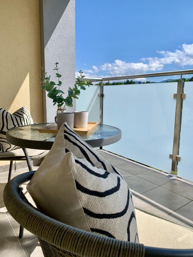 Apartament Penthouse Z Widokiem Na Sniezke I Prywatnym Parkingiem - By Spaceapart Jelenia Góra Esterno foto