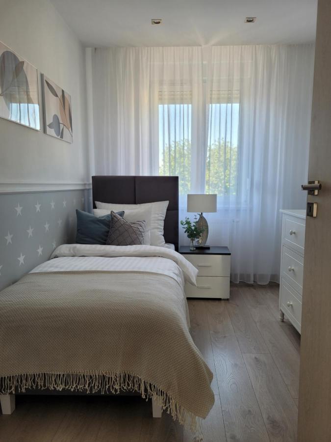 Apartament Penthouse Z Widokiem Na Sniezke I Prywatnym Parkingiem - By Spaceapart Jelenia Góra Esterno foto